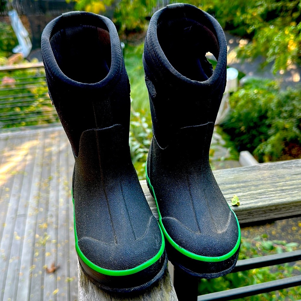 Kids Bogs snow/rain boots